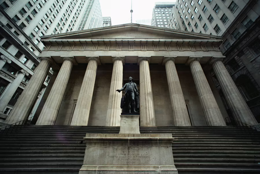 Wall Street Clearinghouse DTCC Seeks High-Performance Blockchains to Tokenise Corporate Actions
